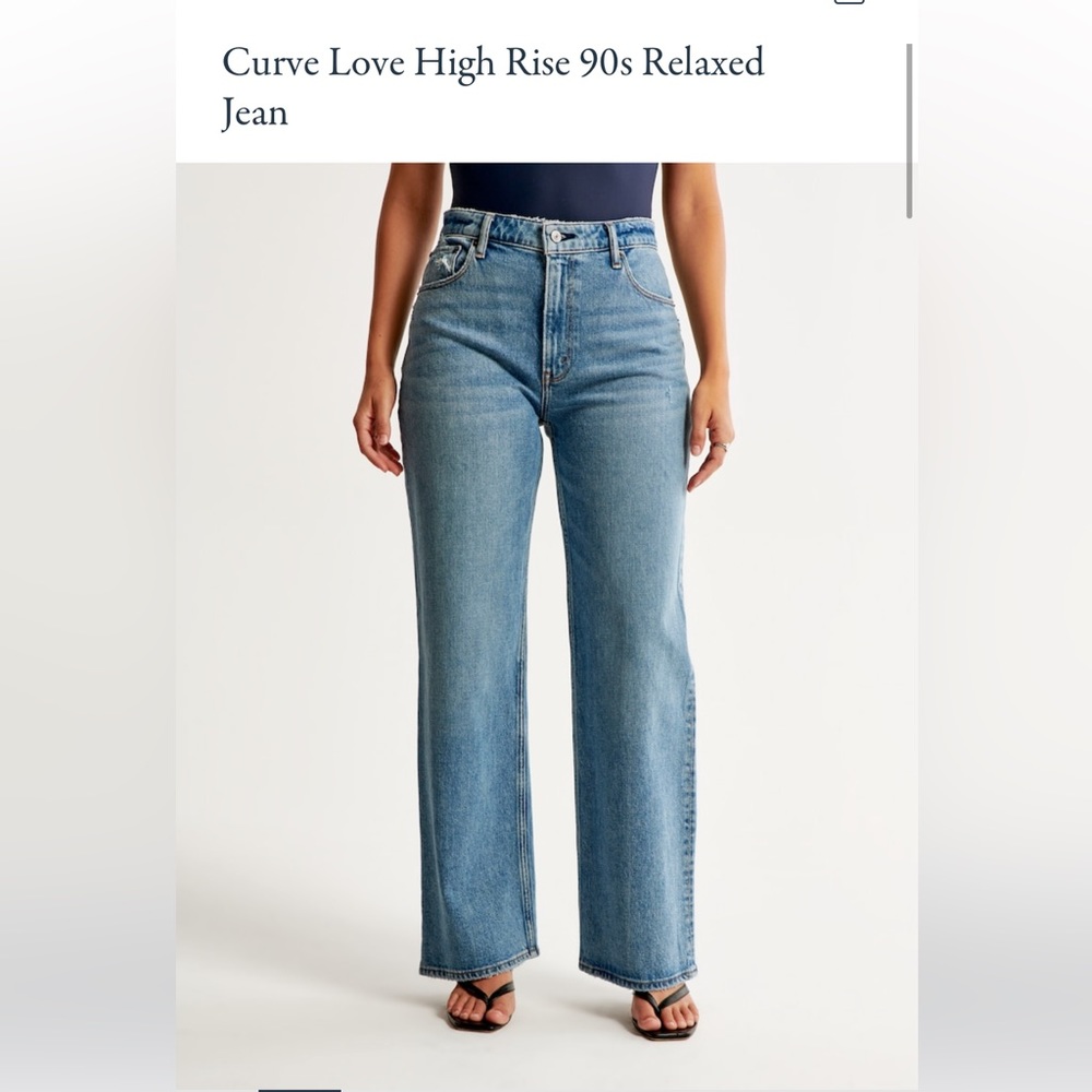 NWT Abercrombie CURVE LOVE high rise 90s relaxed jean size 36/22L